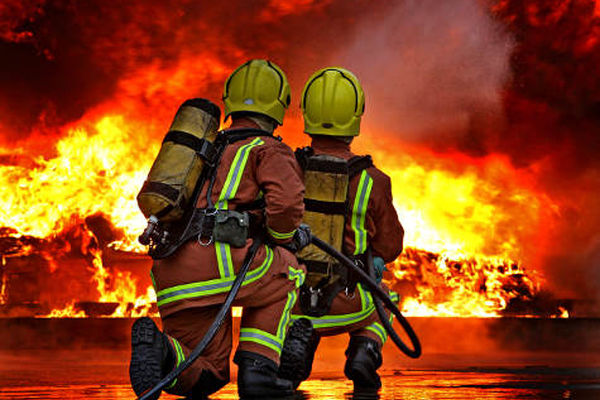 آتش سوزی کارخانه کاله آمل سرانجام مهار شد