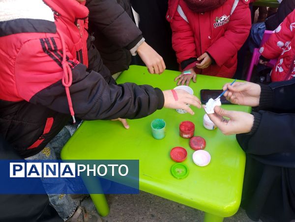 مهمانی کیلومتری اعیاد شعبانیه در خیابان امام خمینی نیشابور 