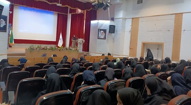 اولین کارگاه آموزشی دوره پنجم «تئاتر درسی» ویژه آموزگاران پایه پنجم و ششم در کرمانشاه