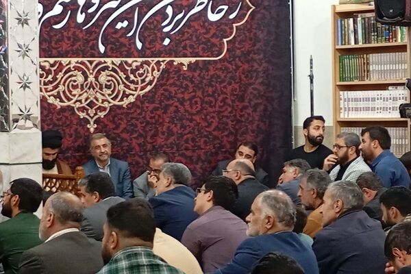 برگزاری یادواره شهدا در مسجد موسی بن جعفر شهرستان فیروزکوه 