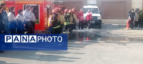 مانور آمادگی برای مقابله با بحران در آموزشگاه دخترانه راز