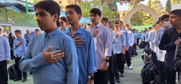 بازگشایی مدرسه شهید مطهری با لبخند مهر 