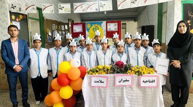 افتتاحیه سفیران سلامت و افتتاح اتاق بهداشت در مدرسه جیحون شهرستان خاتم