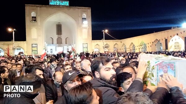 خروش مردم بصیر و عزادار شهرستان نیشابور در چهارمین روز از عزای سالار شهیدان انقلاب اسلامی 