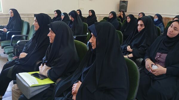 نشست توانمندسازی مدیران و مشاوران مدارس بن با محوریت پیشگیری از آسیب‌های اجتماعی