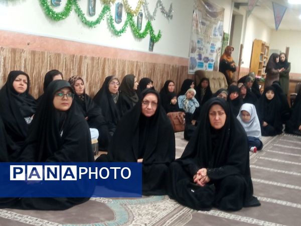 جلسه اولیا و مربیان در دبیرستان گلشن آزادی