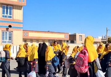 به یاد ماندنی ترین هدیه روز دانش آموز