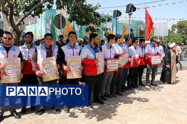 راهپیمایی یوم الله 15 خرداد از بیت امام راحل تا حرم حضرت معصومه(س)