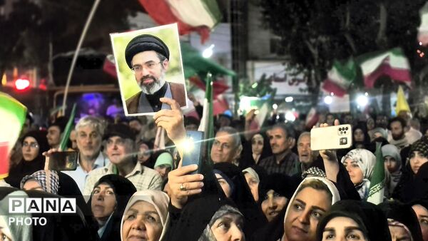 فردیس؛ تجلی عشق به ایران در قاب همبستگی