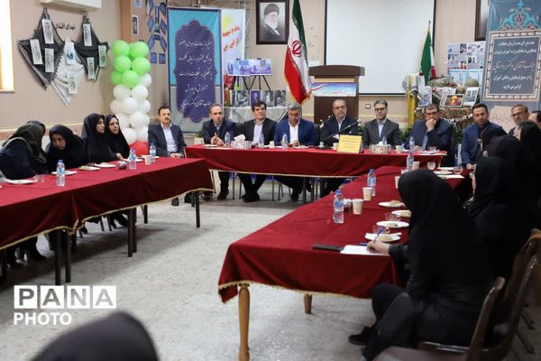 مطالبات بی‌واسطه شورای دانش‌آموزی مدرسه شهید مسافری تبریز با مسوولان وزارت آموزش و پرورش 