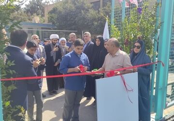 افتتاح زمین چمن مصنوعی در دبیرستان شاهد علامه طباطبایی ناحیه دو شهرری 