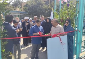 افتتاح زمین چمن مصنوعی در دبیرستان شاهد علامه طباطبایی ناحیه دو شهرری 