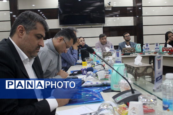 نشست خبری مدیرکل آموزش و پرورش استان بوشهر 