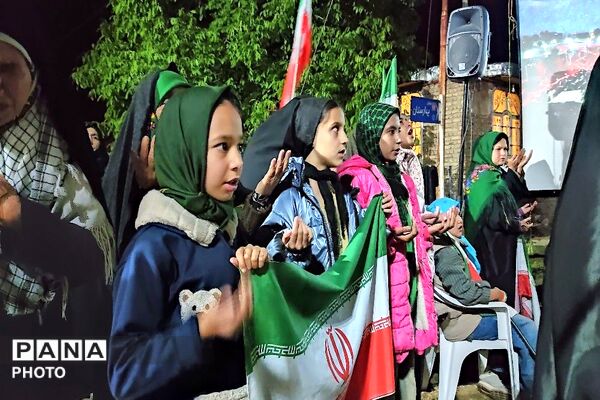 پرچم عزت را می‌بریم بالا 