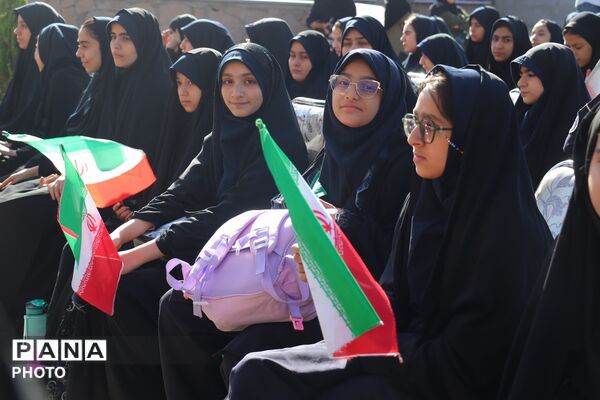 زنگ مهر و مقاومت در مدارس تبریز