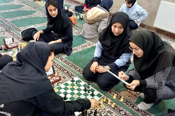 برگزاری مسابقات شطرنج دانش‌آموزان دختر متوسطه‌دوم در بهارستان‌۲