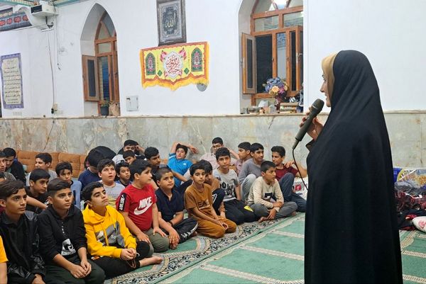 اعتکاف دانش‌آموزی در گناوه