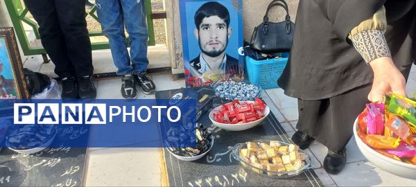 دومین شب چراغ برات در امامزاده و گلزار شهدای روستای مهدی آباد خلیل آباد 