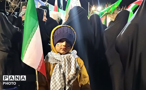هر شب، حماسه‌ای از جنسِ اتحاد در میدان شهدا