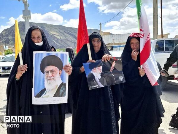 حضور گسترده اهالی زاگرس در چهلم رهبر شهید