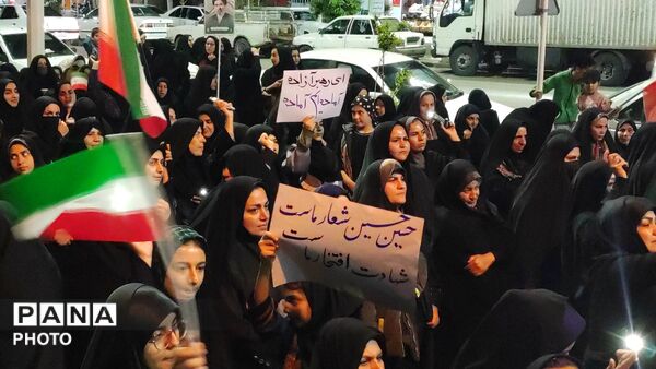 حمایت قاطع لرهای غیور از نیروهای مسلح در تجمع پرشور خیابانی 
