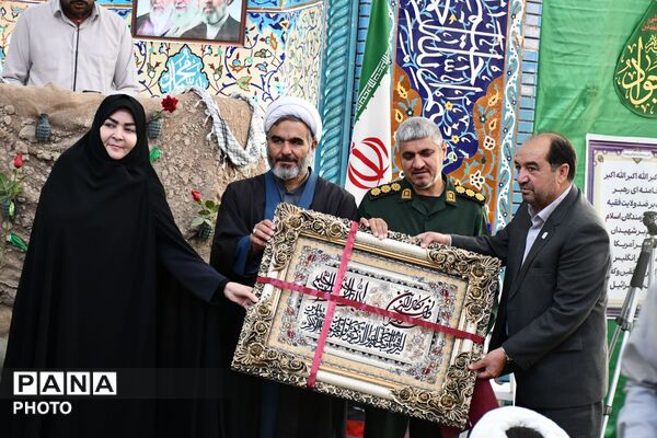 حضور مدیر آموزش و پرورش مه‌ولات در تریبون نماز جمعه