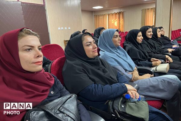 آیین گرامیداشت هفته تربیت‌بدنی در آموزش و پرورش ملارد 