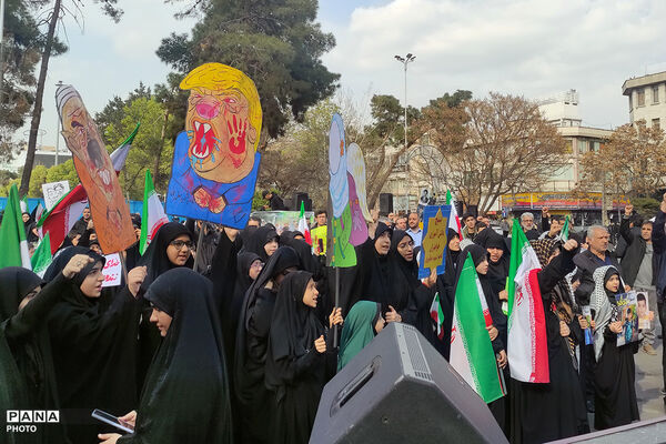 تجمع بزرگ هم‌عهدی‌ نوجوانان با رهبری معظم انقلاب اسلامی