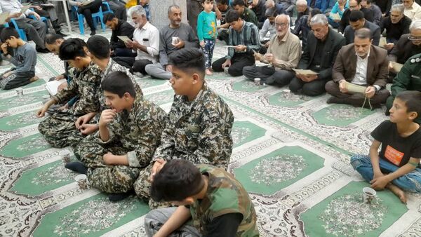  مراسم بزرگداشت رئیس‌جمهور شهید و همراهانش در گلزار شهدای شهرستان دلیجان