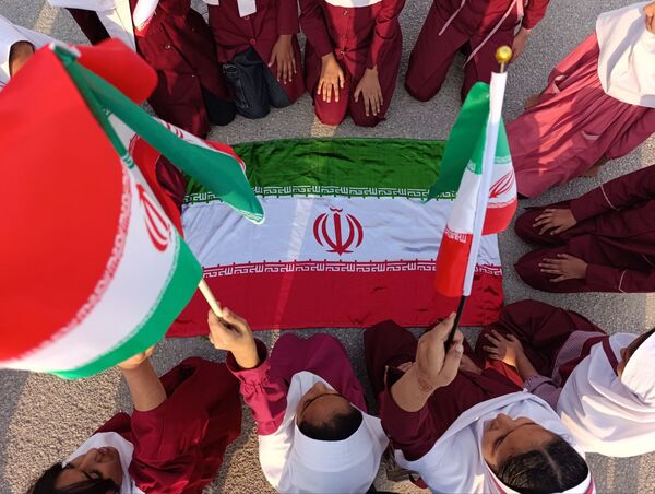 زنگ انقلاب در مدرسه شهید ابراهیم تنیده ناحیه یک بندرعباس به صدا در آمد