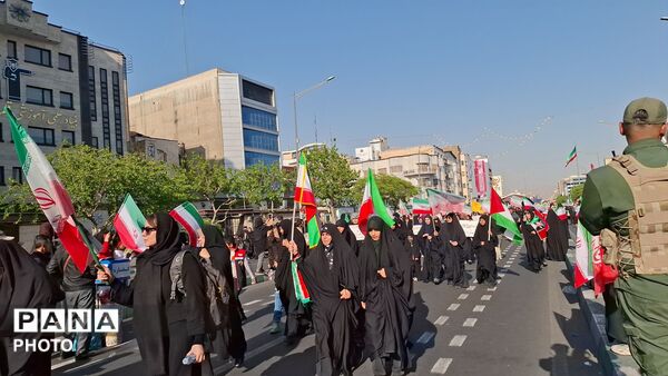 آینده‌سازان فردا، جان‌فدایان امروز