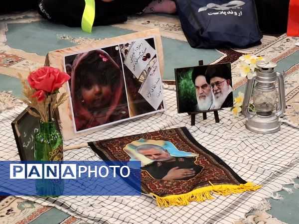 اجتماع پرشور مردم و بسیجیان مومن صفادشت در نماز جمعه 