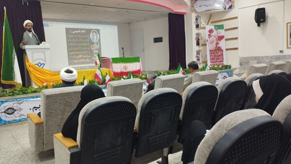 برگزاری همایش رای‌اولی‌ها در خلیل‌آباد