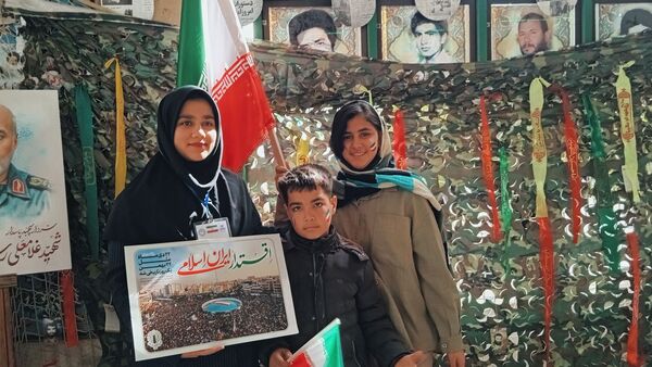 فرزندان ایران از مدارس شهریار تا راهپیمایی