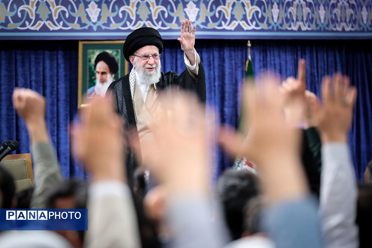 دیدار مسئولان و کارگزاران حج با رهبر انقلاب اسلامی