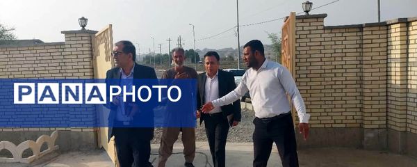 بازدید مدیر آموزش و پرورش ناحیه یک بندرعباس از مدارس روستای سرزه و خاروک