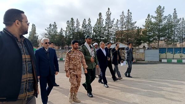 آیین نواختن زنگ انقلاب در دبیرستان نمونه دولتی مهرورزان خواف