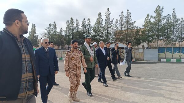 آیین نواختن زنگ انقلاب در دبیرستان نمونه دولتی مهرورزان خواف