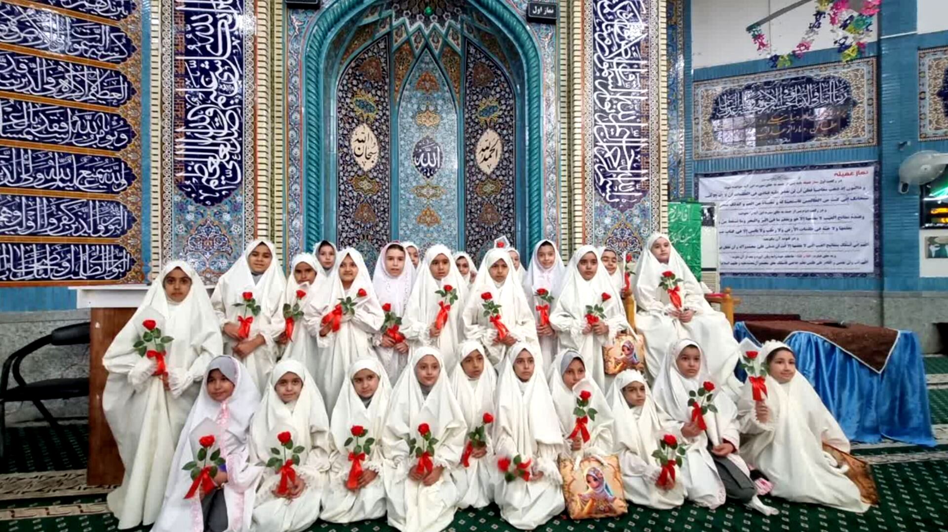 جشن «پروانه‌ها» و پرواز دختران نیایش در حرم رضوی