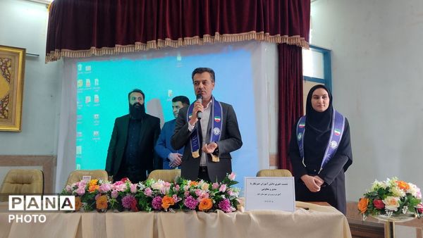 نشست خبری خبرنگاران پانا با معاونان آموزش و پرورش شهرستان کیار 