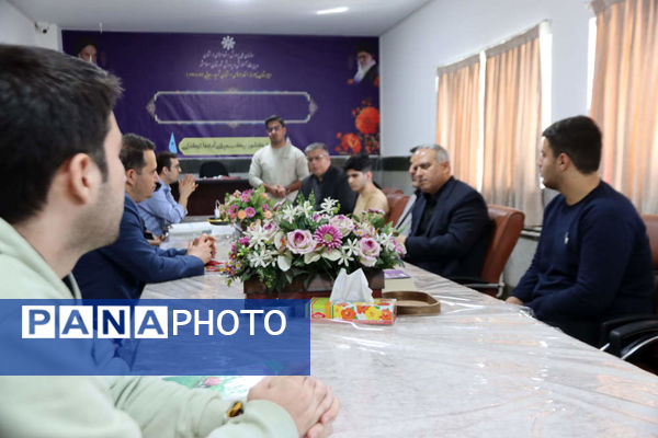 دیدار صمیمانه مدیر آموزش پرورش شهرستان‌های تهران با دانش‌آموزان اردوی مطالعاتی مدارس اسلامشهر