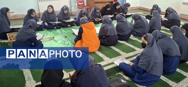 برپایی سفره افطاری در خوابگاه فضیلت فاروج