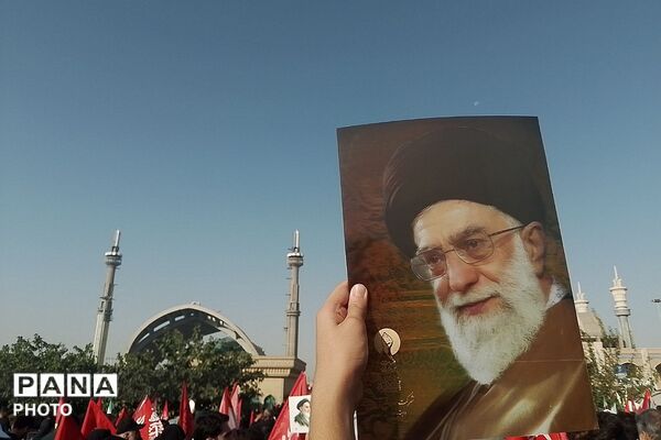 مراسم وداع و بدرقه آقای شهید ایران در مصلی امام خمینی (ره)