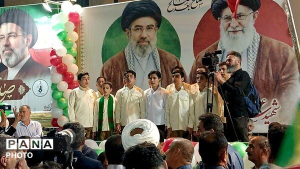 خرم آباد در عید غدیر صحنه‌ای باشکوه از وحدت و ولایتمداری خلق کرد