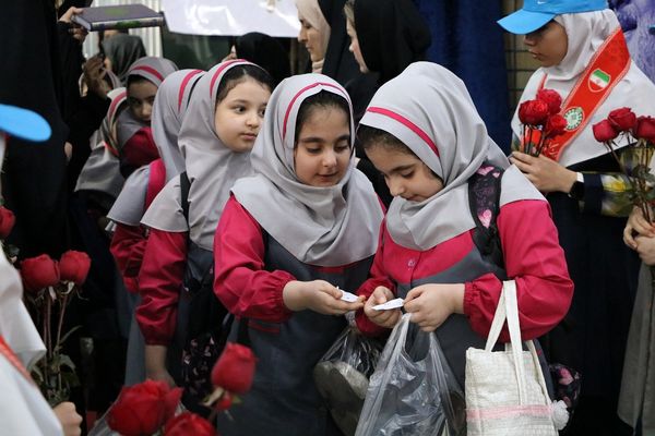 جشن فرشته‌ها، جشن بندگی 