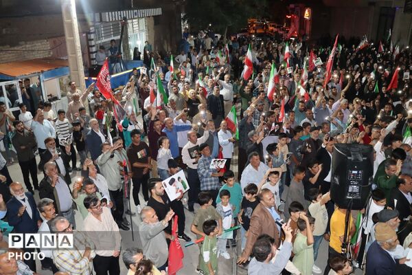 اجتماع شبانه کودکان و نوجوانان با «سلام فرمانده»