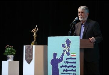 صالحی: موسیقی عاشیق‌لار یکی از جلوه‌های زیبای هنر این سرزمین است