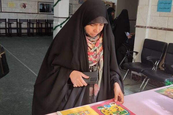 برگزاری نمایشگاه انجمن اسلامی در شهرستان سملقان