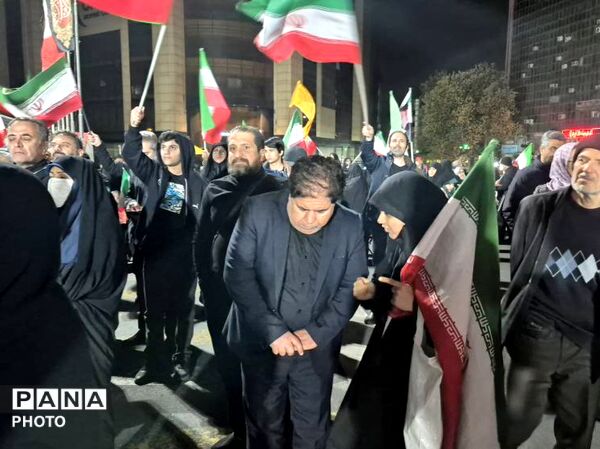 میدان صادقیه صحنه نمایش اقتدار مردمی در محکومیت ظلم اسرائیل و آمریکا