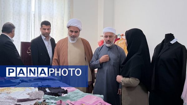 افتتاح نمایشگاه دست‌سازه‌های دانش‌آموزی در هنرستان صدیقه طاهره(س)